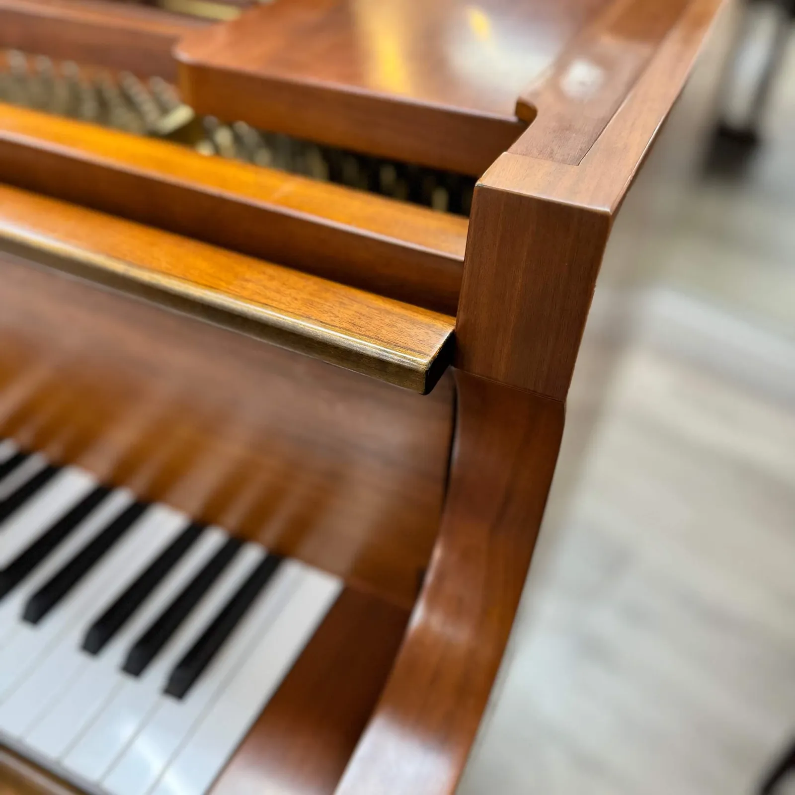 1975 kawai kg2c grand piano walnut satin finish