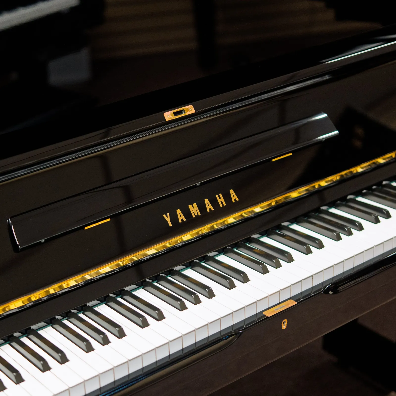 1981 yamaha u1 upright piano ebony polish