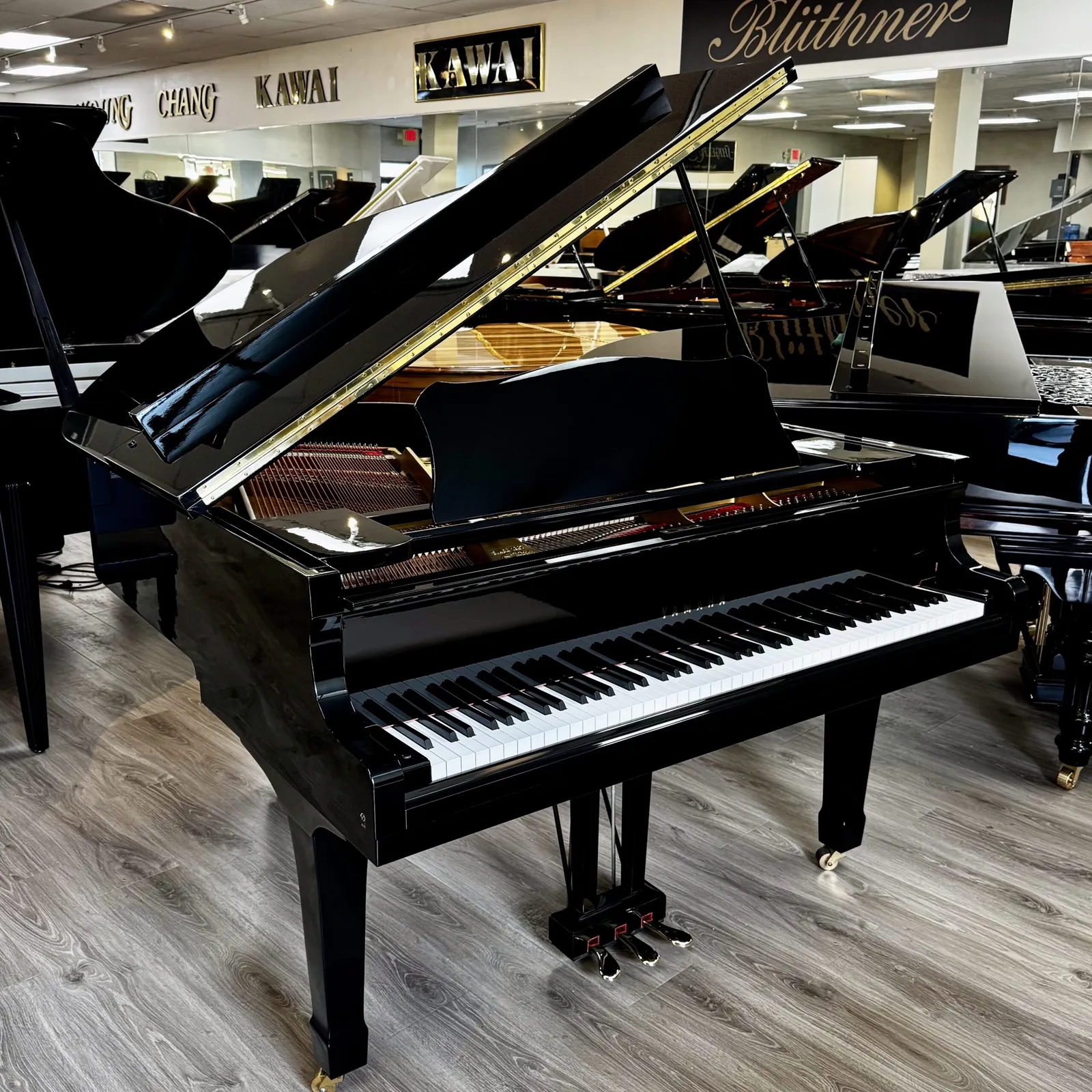 1983 yamaha g1 grand piano black polish