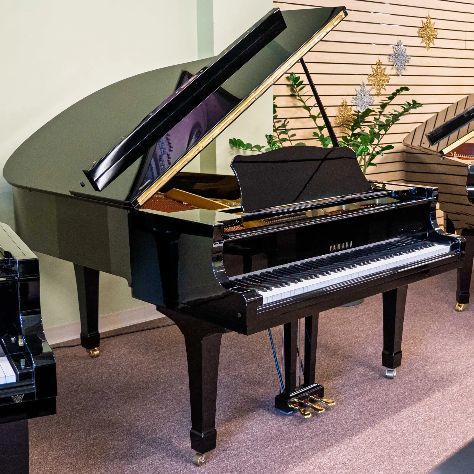 1983 yamaha g3 grand piano black polish