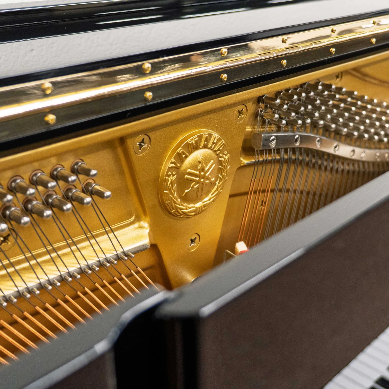 1985 yamaha ux3 upright piano black polish