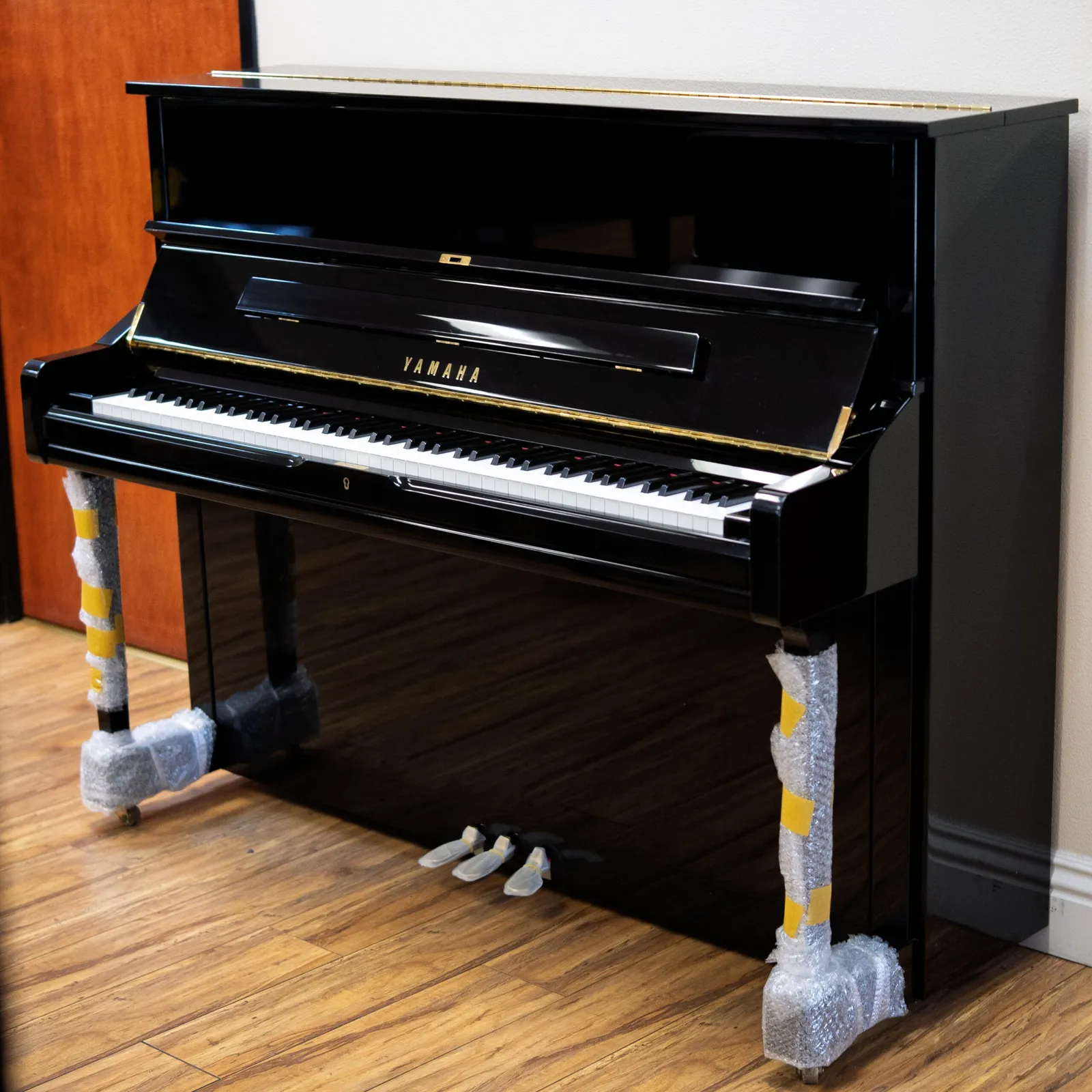 1987 Yamaha U1 Upright Piano Ebony Polish