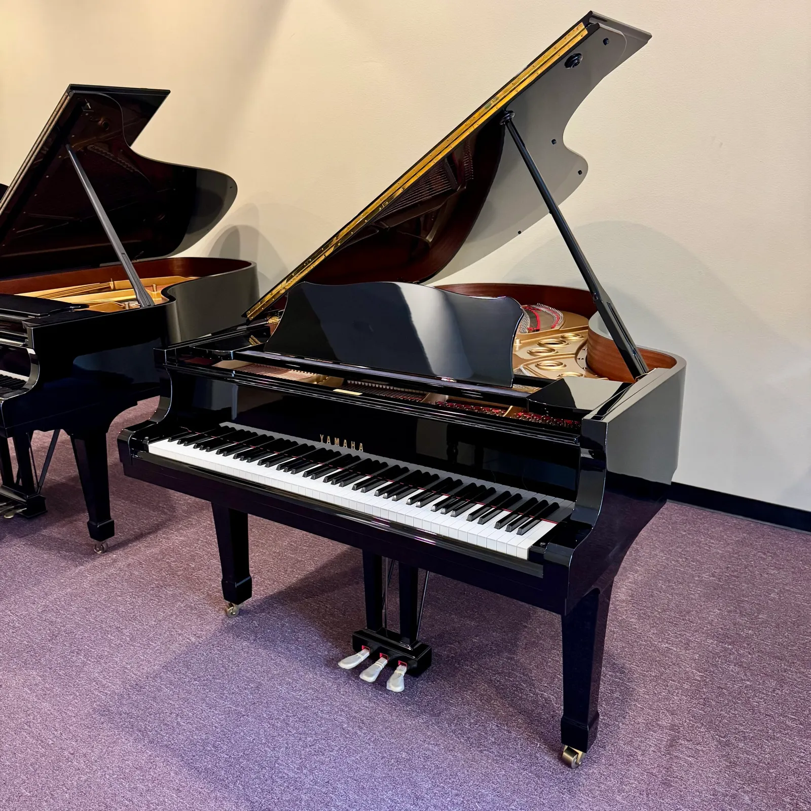 1989 yamaha c5 grand piano ebony polish