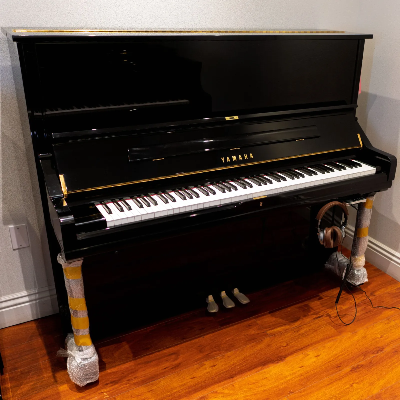 2005 yamaha u series u3 upright piano w silent system ebony polish