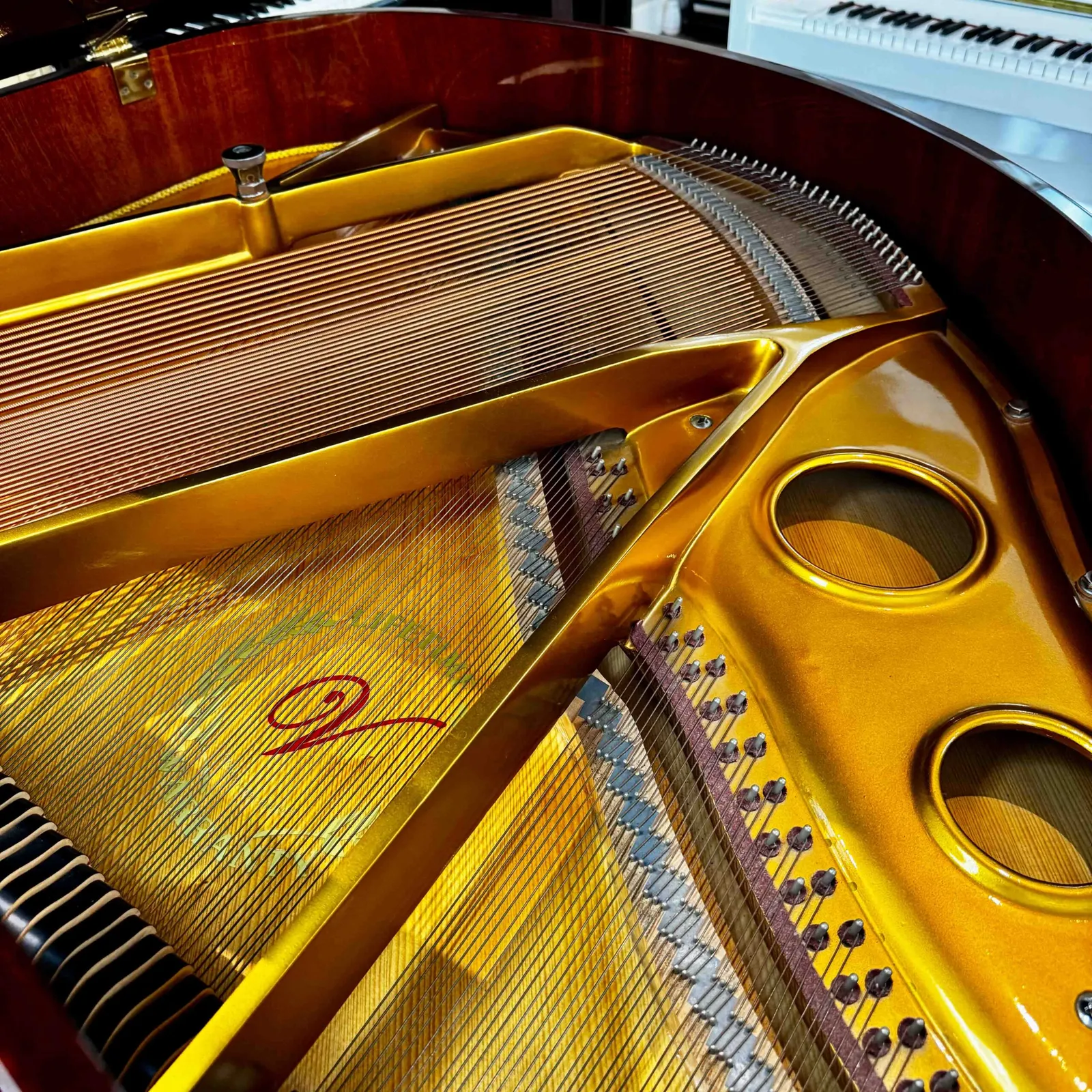 2008 vienna grand piano mahogany polish french provincial