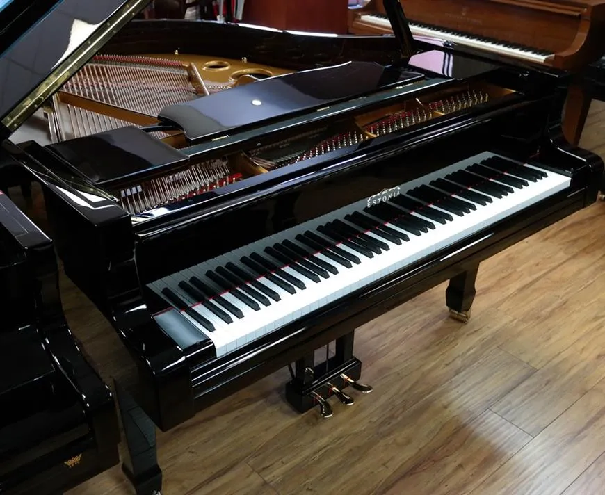 estonia l168 studio grand