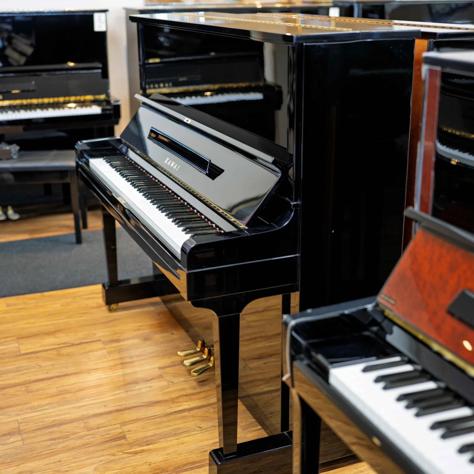 kawai cs 40 upright piano ebony polish