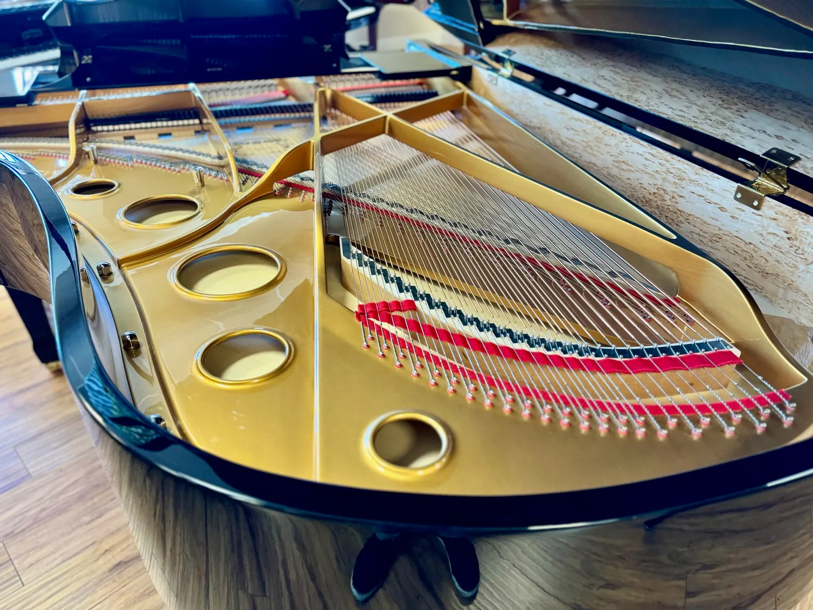 new estonia model l210 grand piano ebony polish