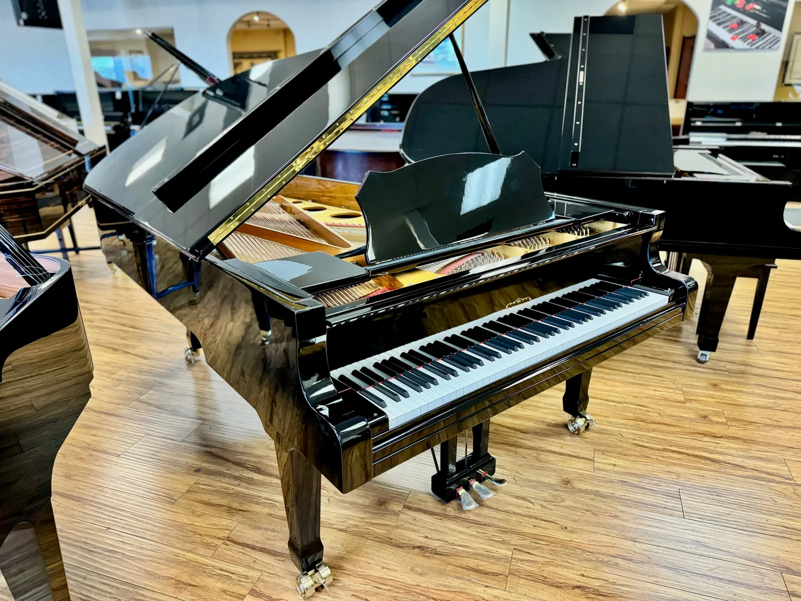 new estonia model l225 grand piano ebony polish