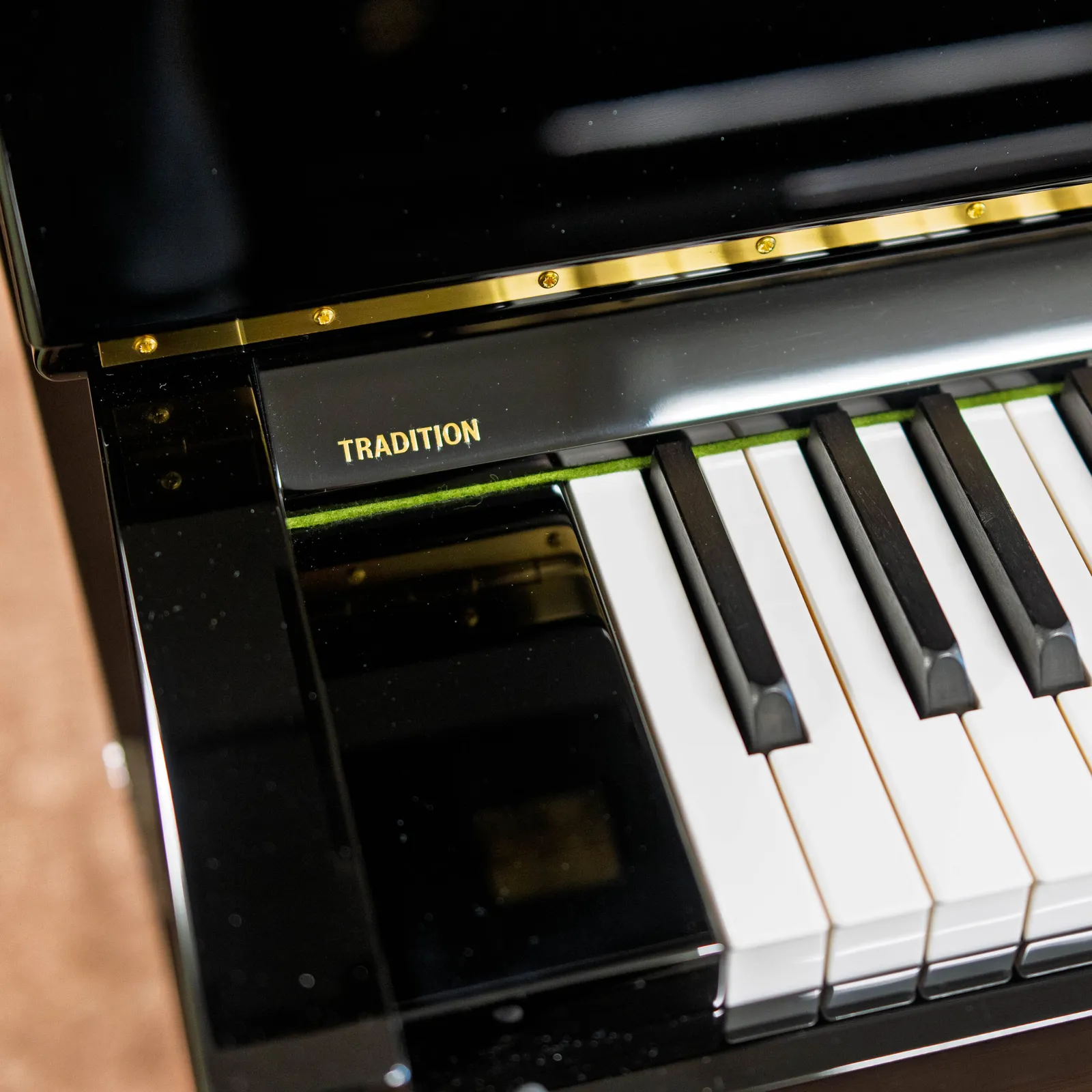 w hoffmann tradition t 122 upright piano black polish