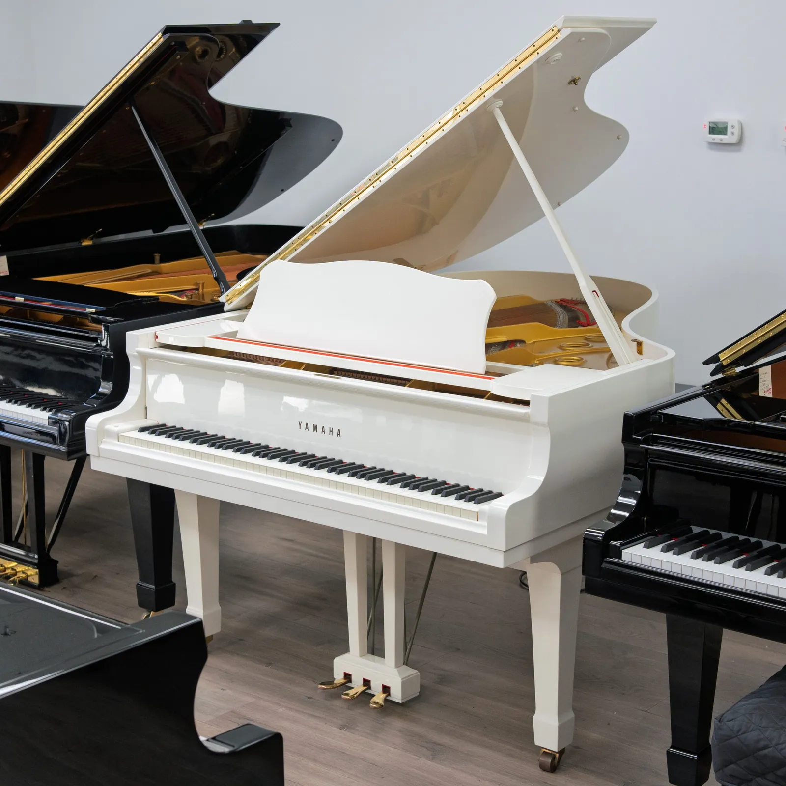 yamaha c3 grand piano white polish