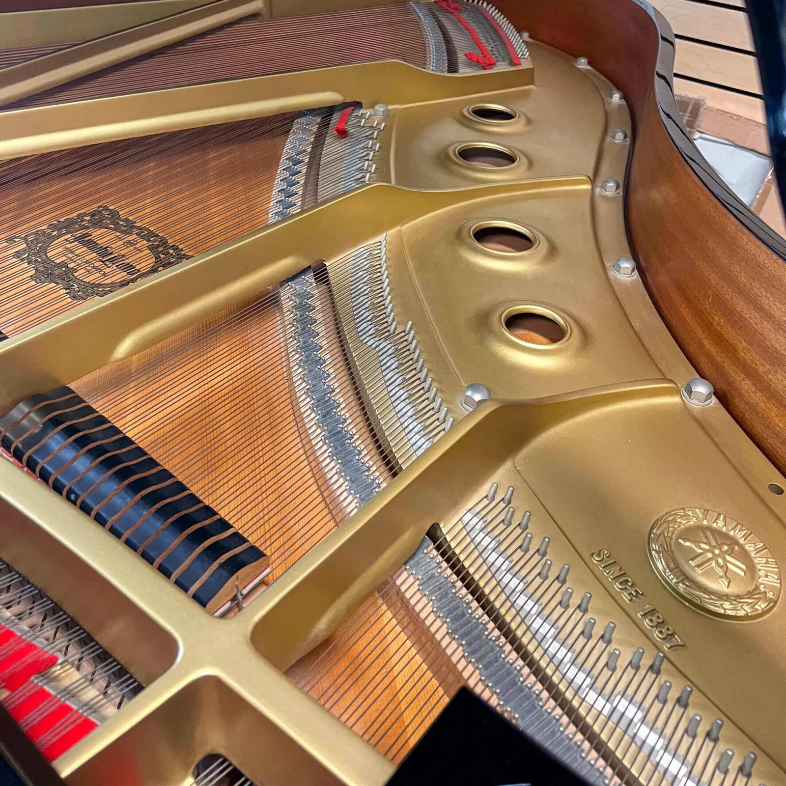 yamaha g2 grand piano ebony polish