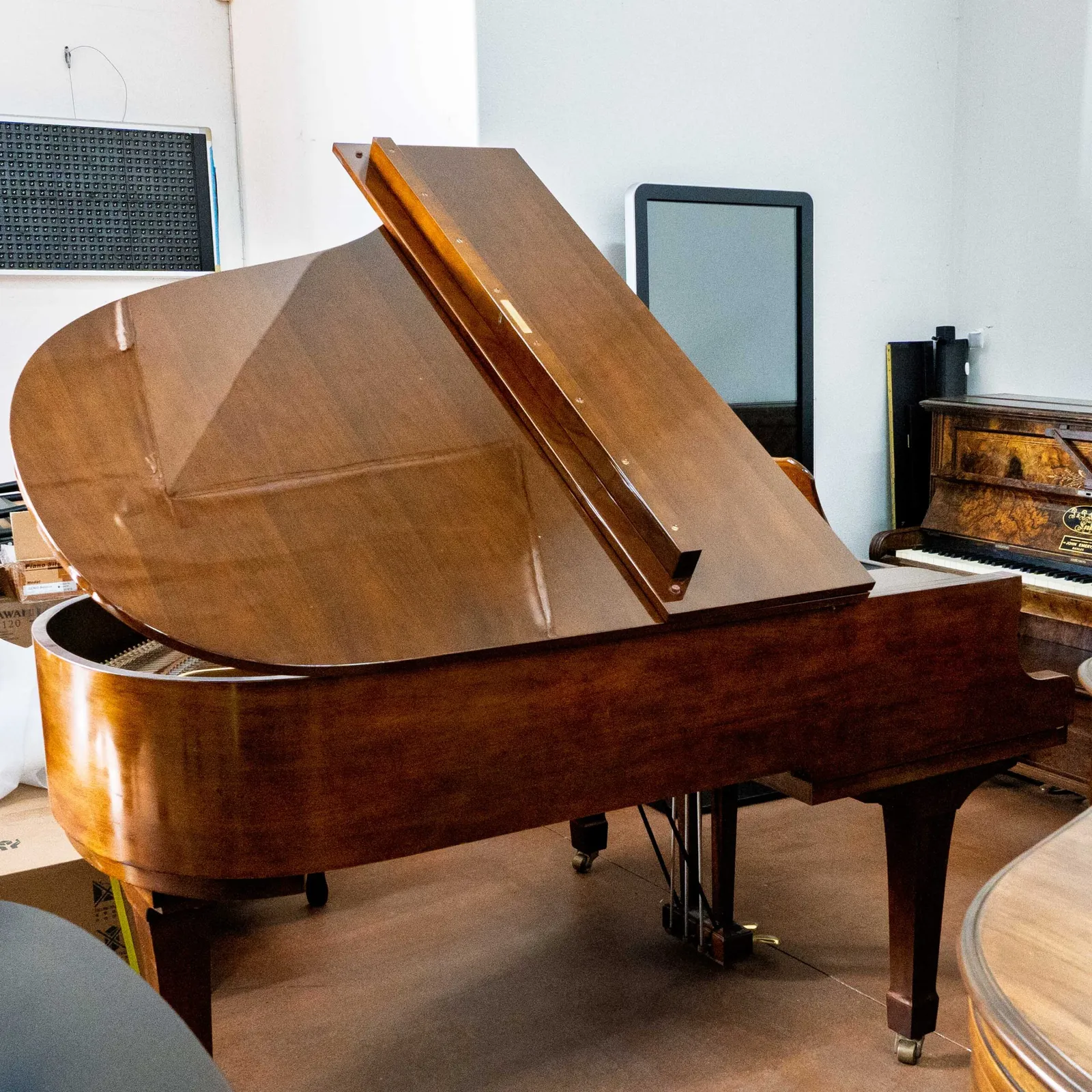 yamaha g3 grand piano mahogany