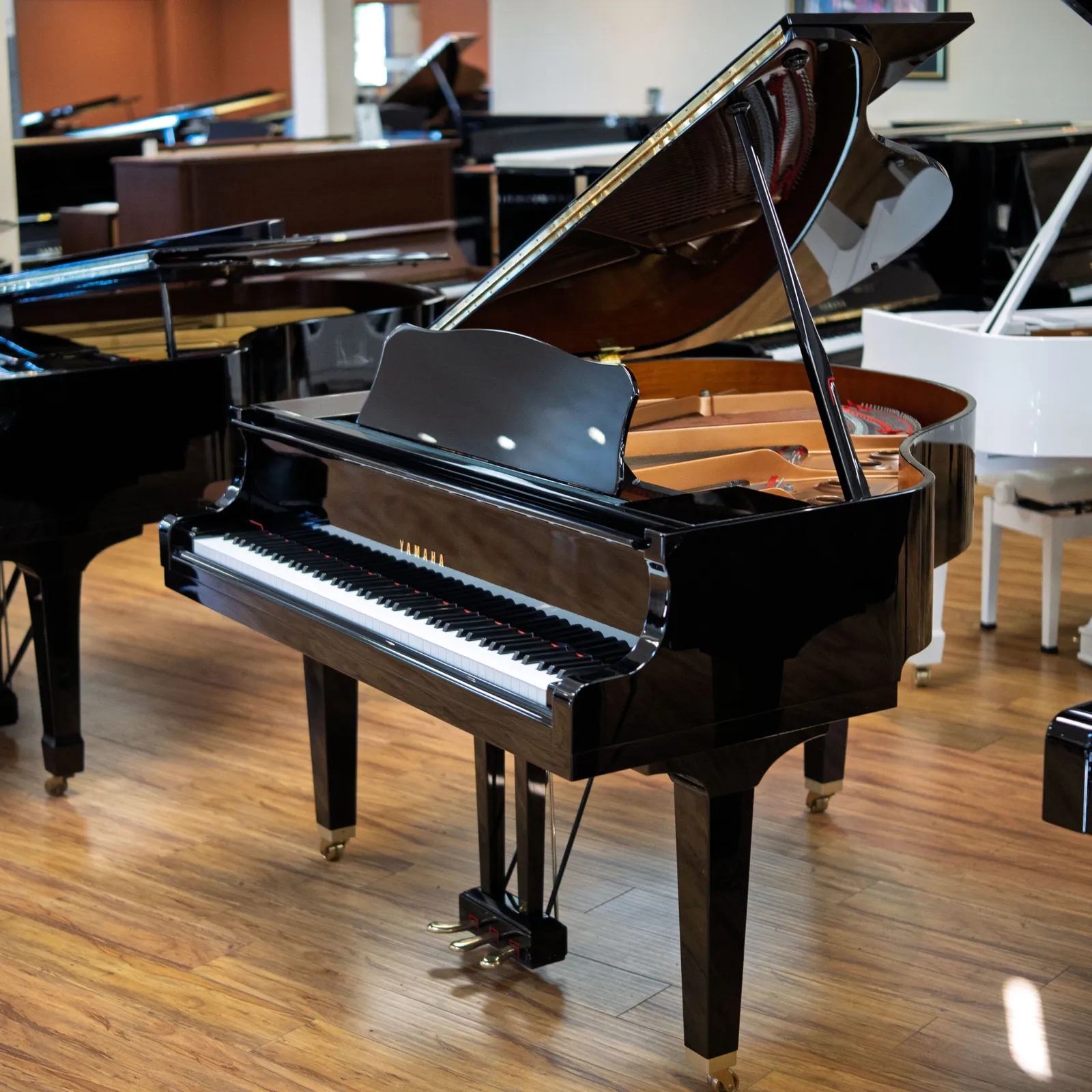 yamaha gb1 baby grand piano ebony polish