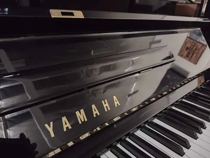 yamaha u3