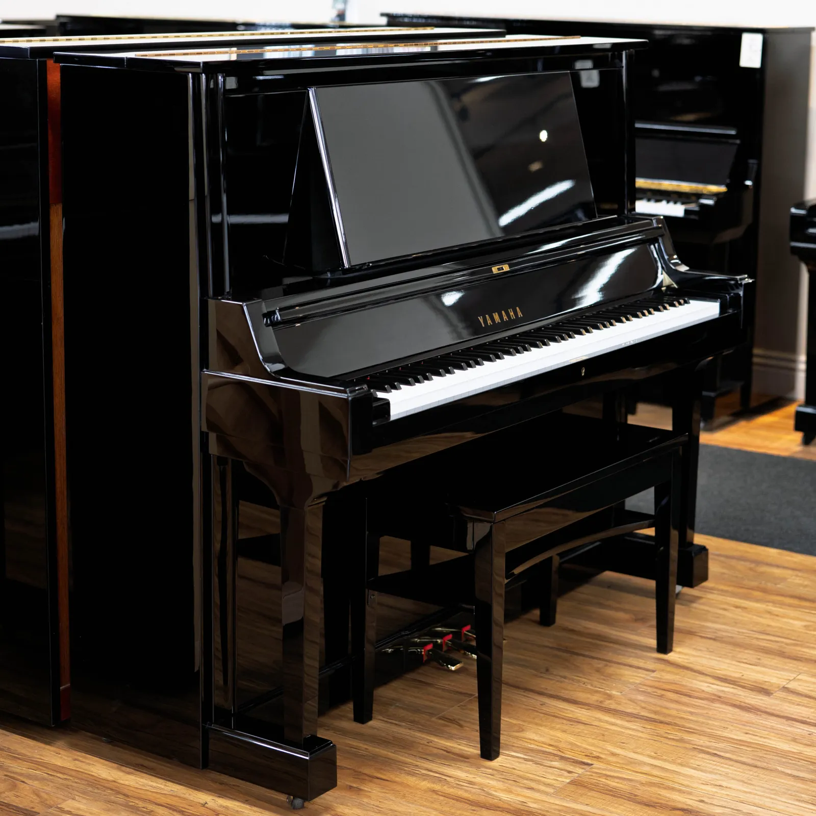 yamaha ux 5 concert upright piano