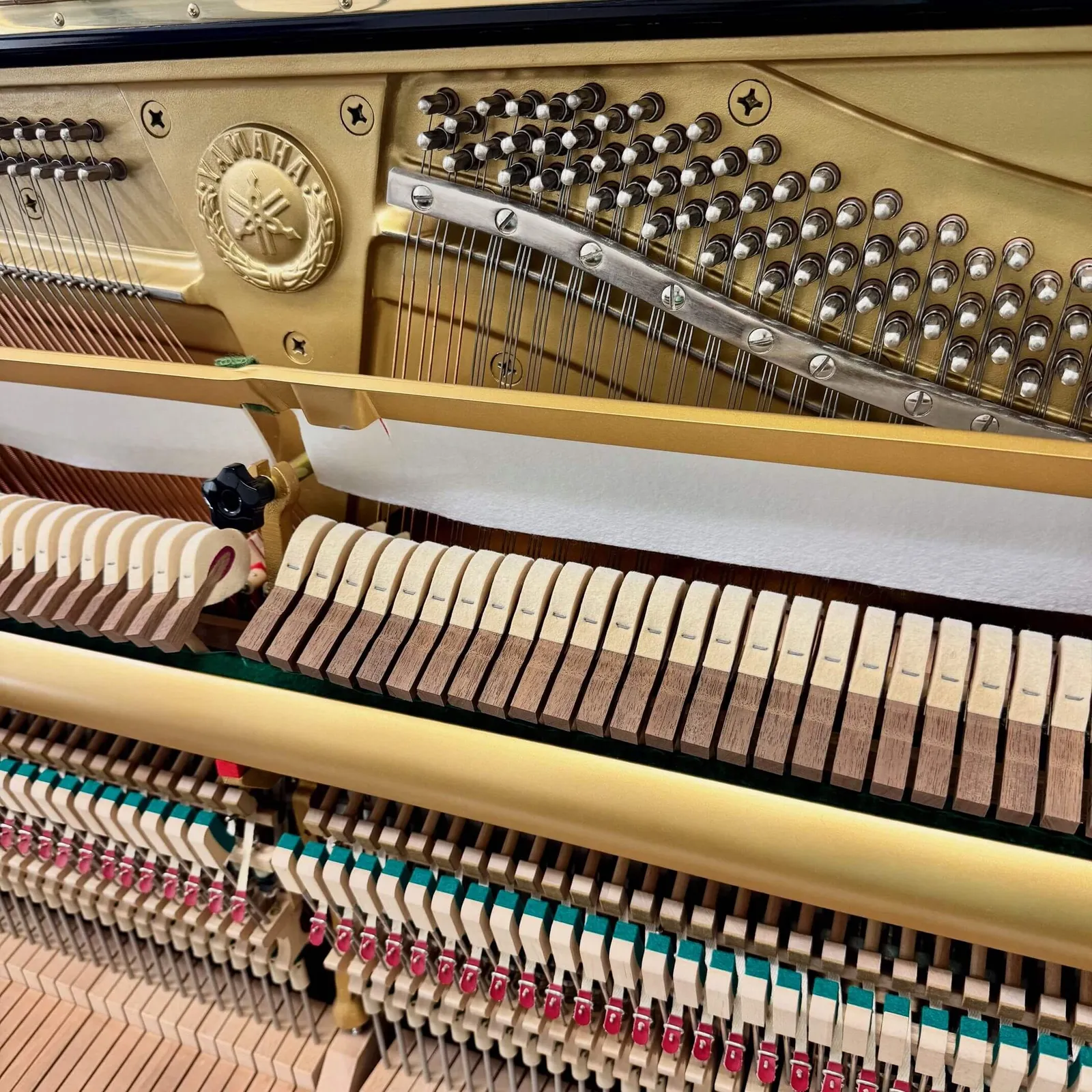 yamaha ux3 upright piano ebony polish